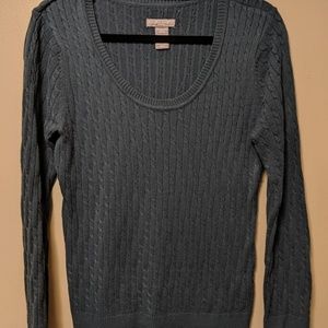 Classic scoop neck cable knit sweater